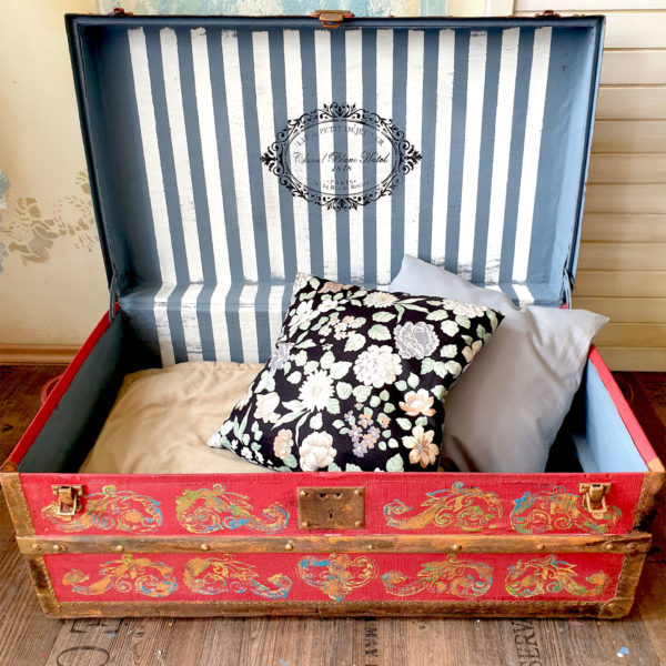 The RED SUITCASE